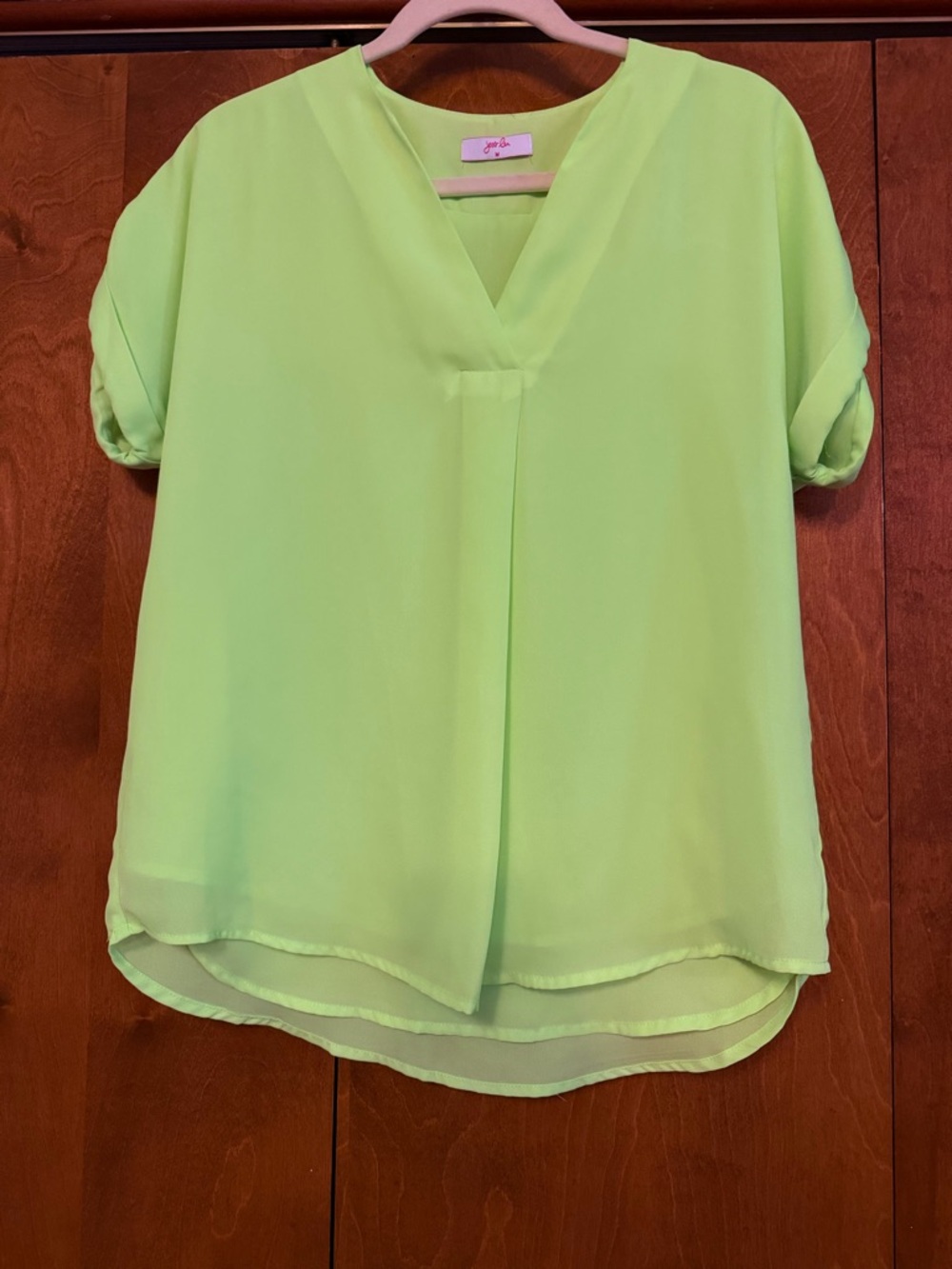 Light Green V-Neck Short Sleeve Blouse